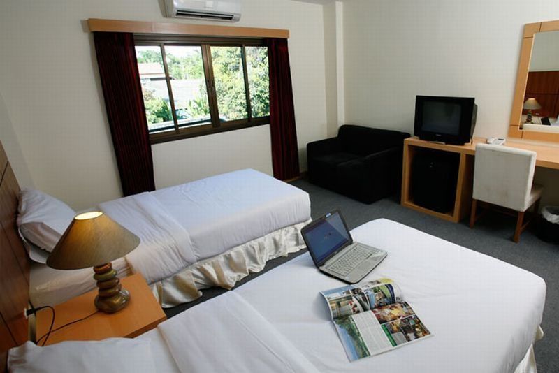 Myqxpress.Chaweng Hotel Koh Samui Bagian luar foto