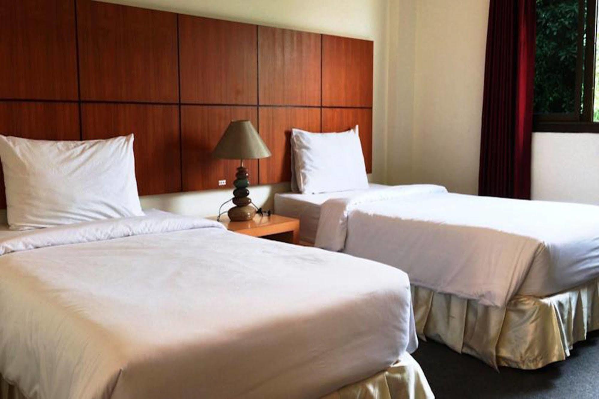 Myqxpress.Chaweng Hotel Koh Samui Bagian luar foto