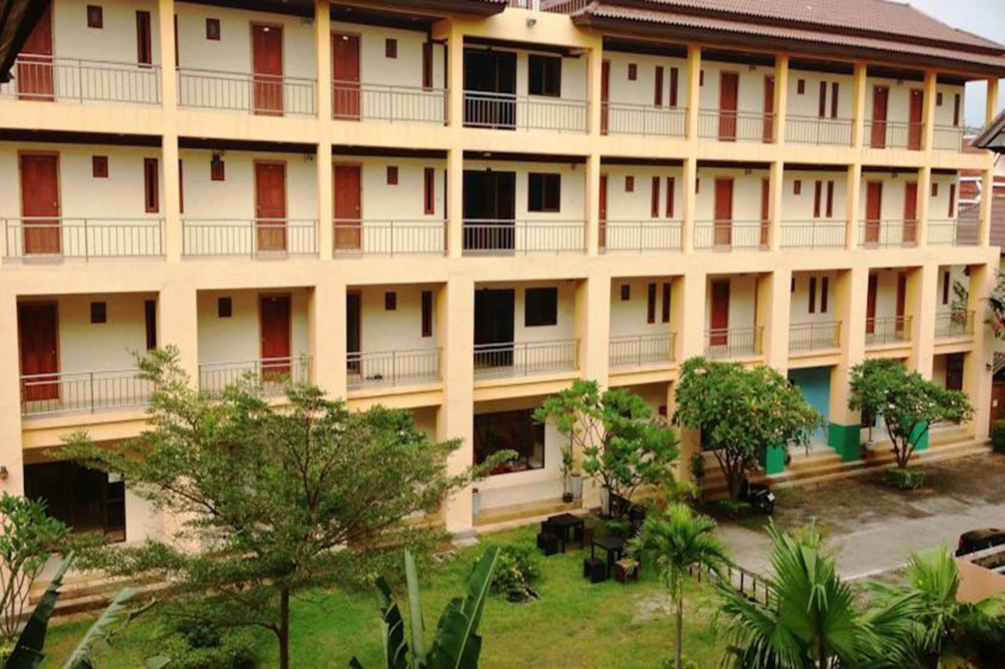 Myqxpress.Chaweng Hotel Koh Samui Bagian luar foto